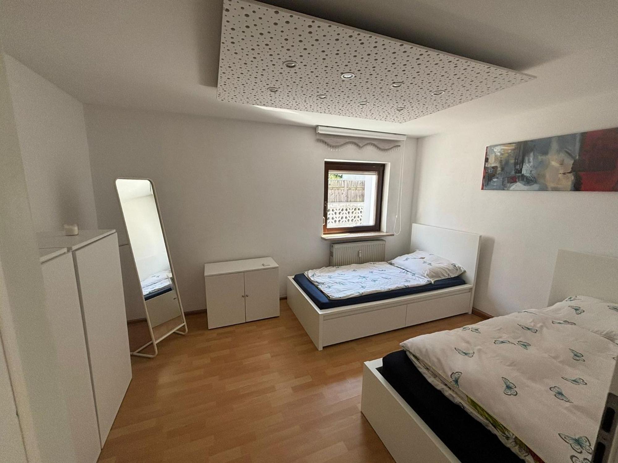 Erdgeschosswohnung Neben Schloss Blutenburg Mit Privatem Garten Munich Luaran gambar